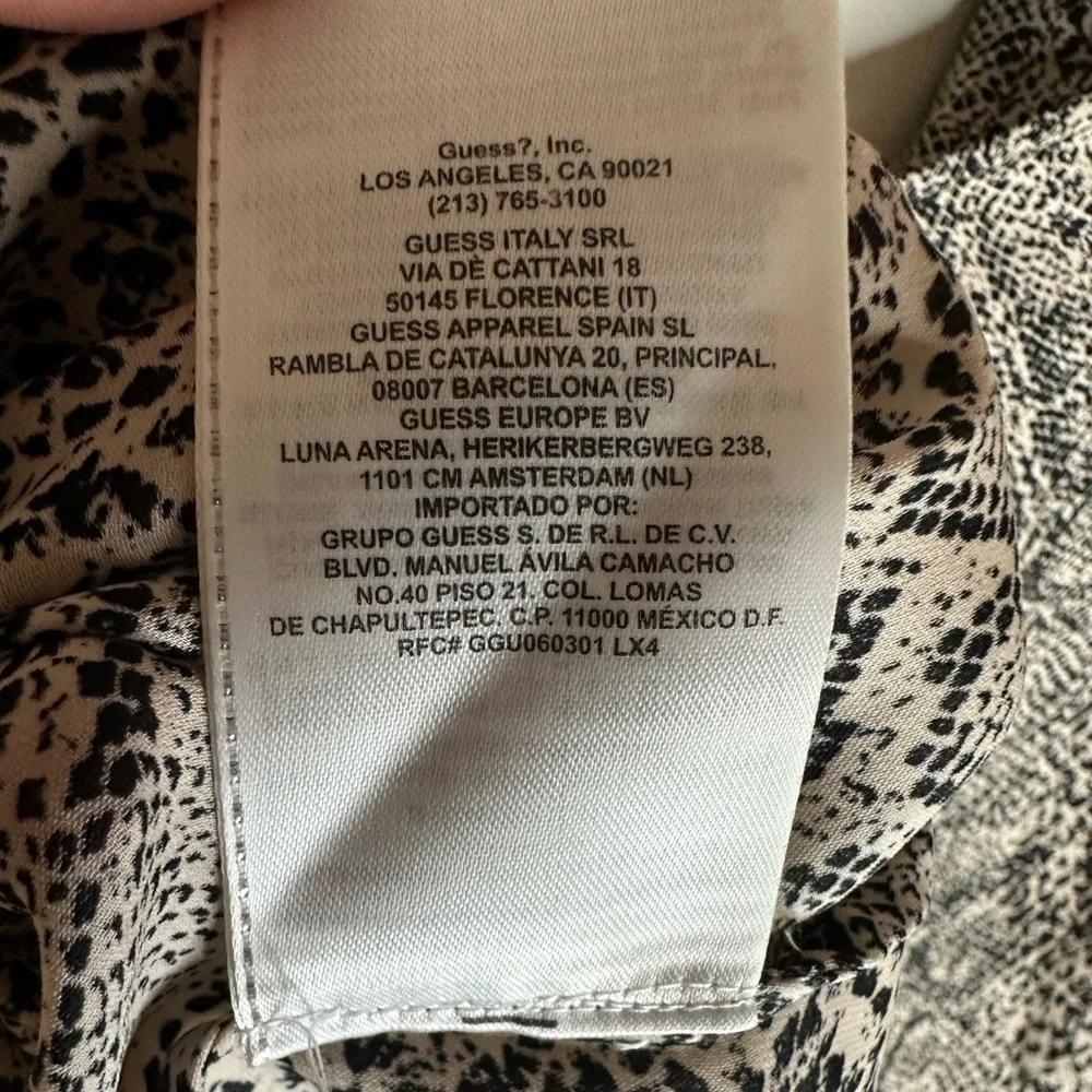 GUESS Ultimate Retro 90’s Y2K Party Vibes Snakeskin Silky Blouse w/Back Cutout